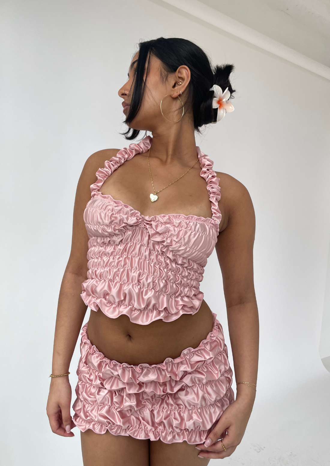 The scrunchie set sample in pink size 8 both