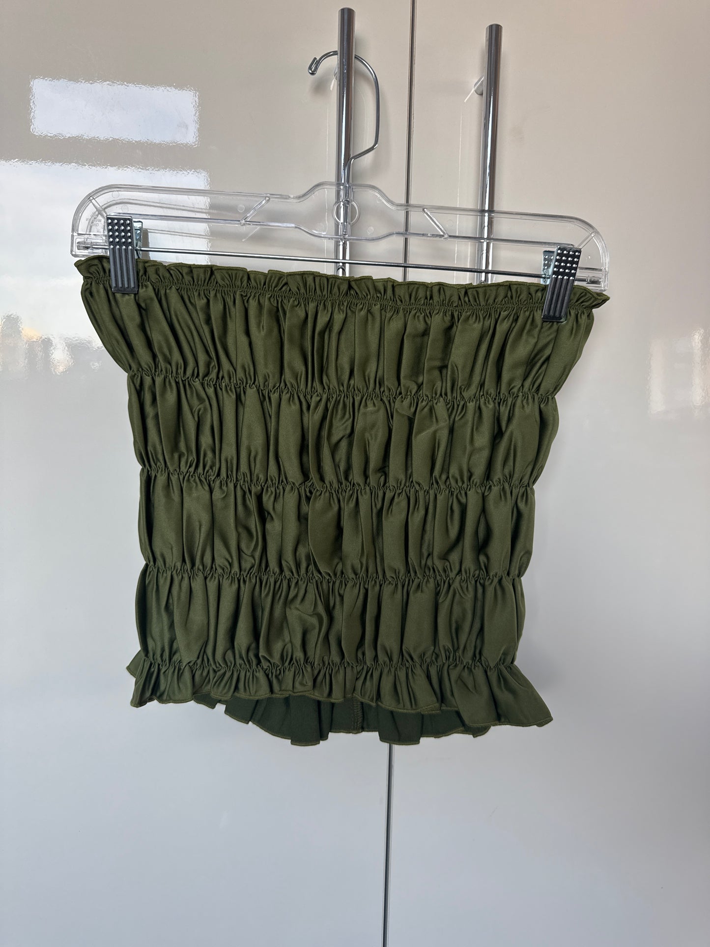 Mini olive scrunchie skirt