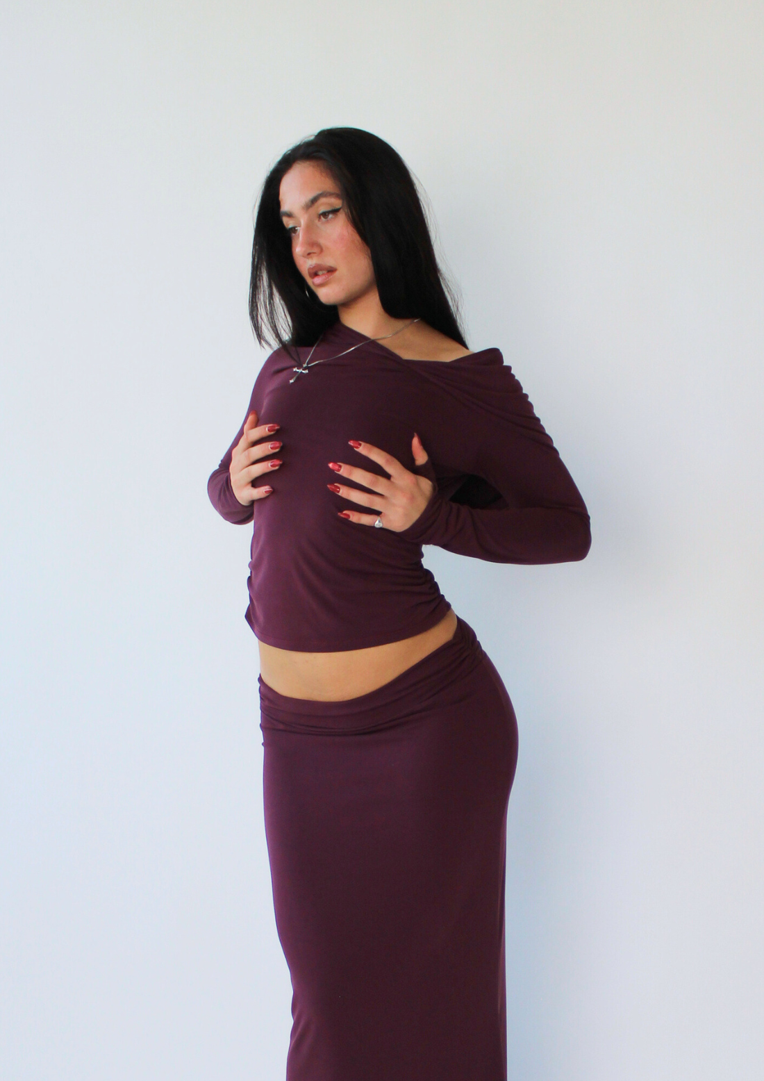 Hooded top Photo shoot sample In berry modal size 8/10