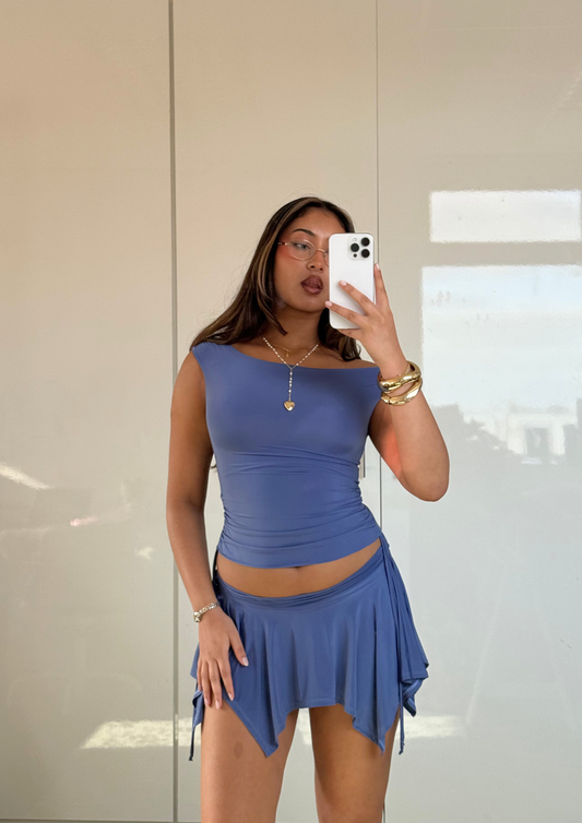 The Bella set in blue photoshoot sample size 8/10