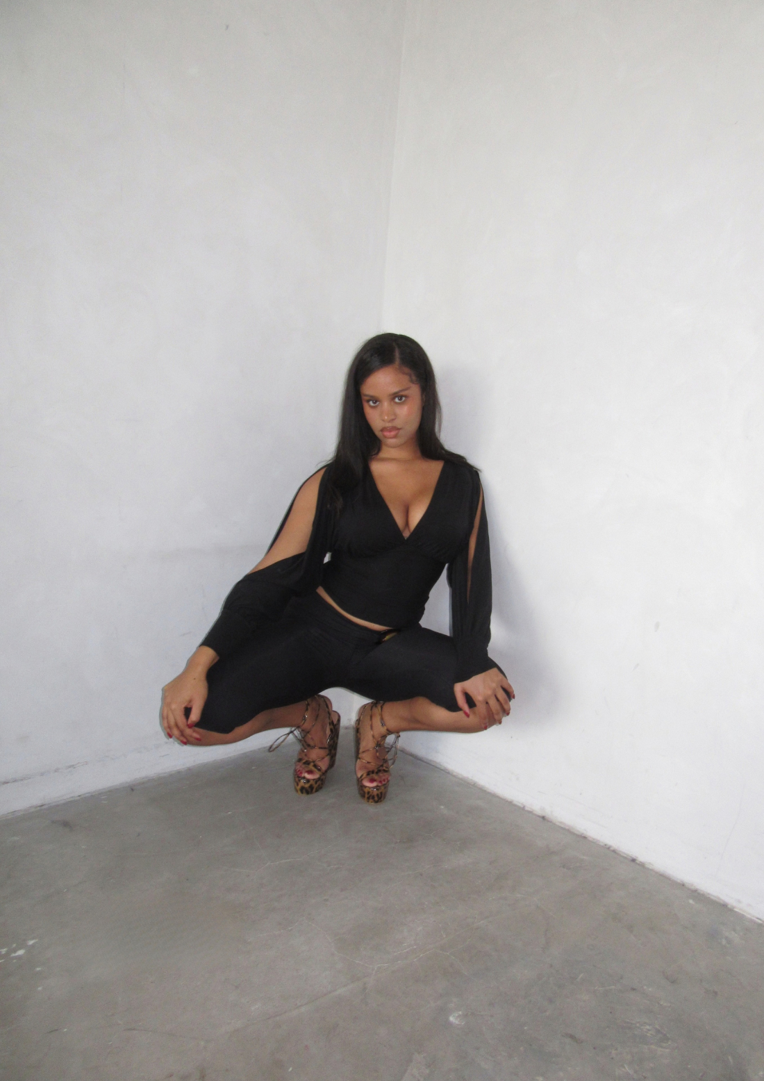 Jasmine split sleeve batwing top in black